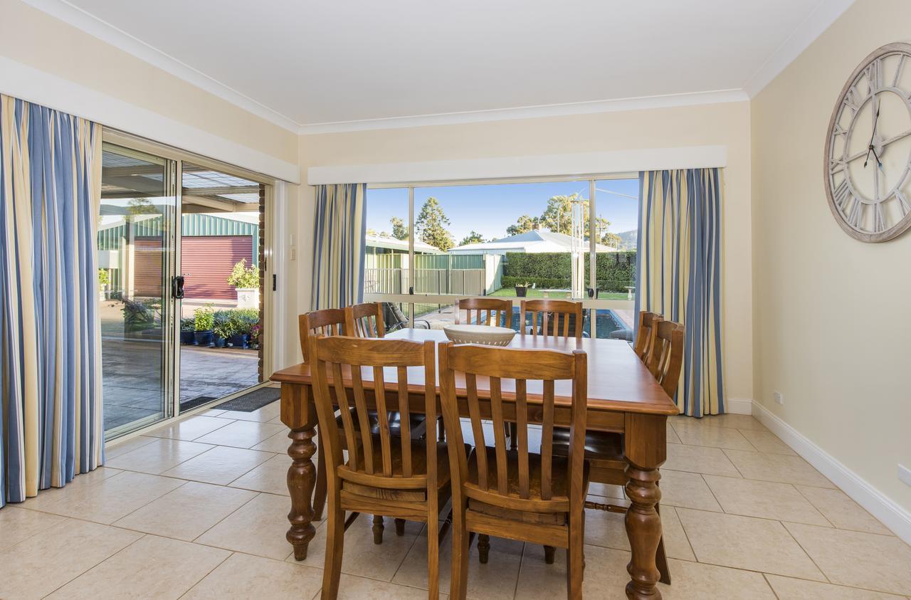 Colonial Court House Villa Mudgee Bagian luar foto